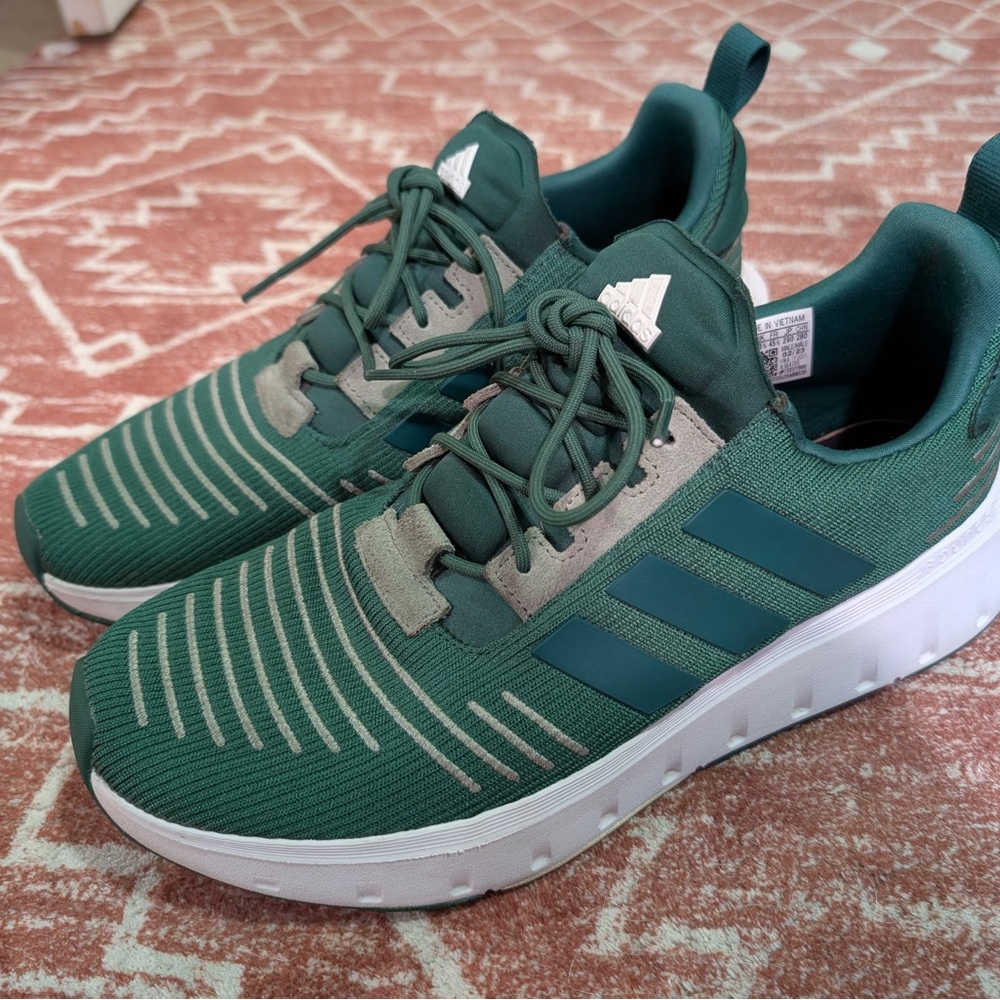 Adidas Men's Swift Run Sneakers - Picture 2 of 4
